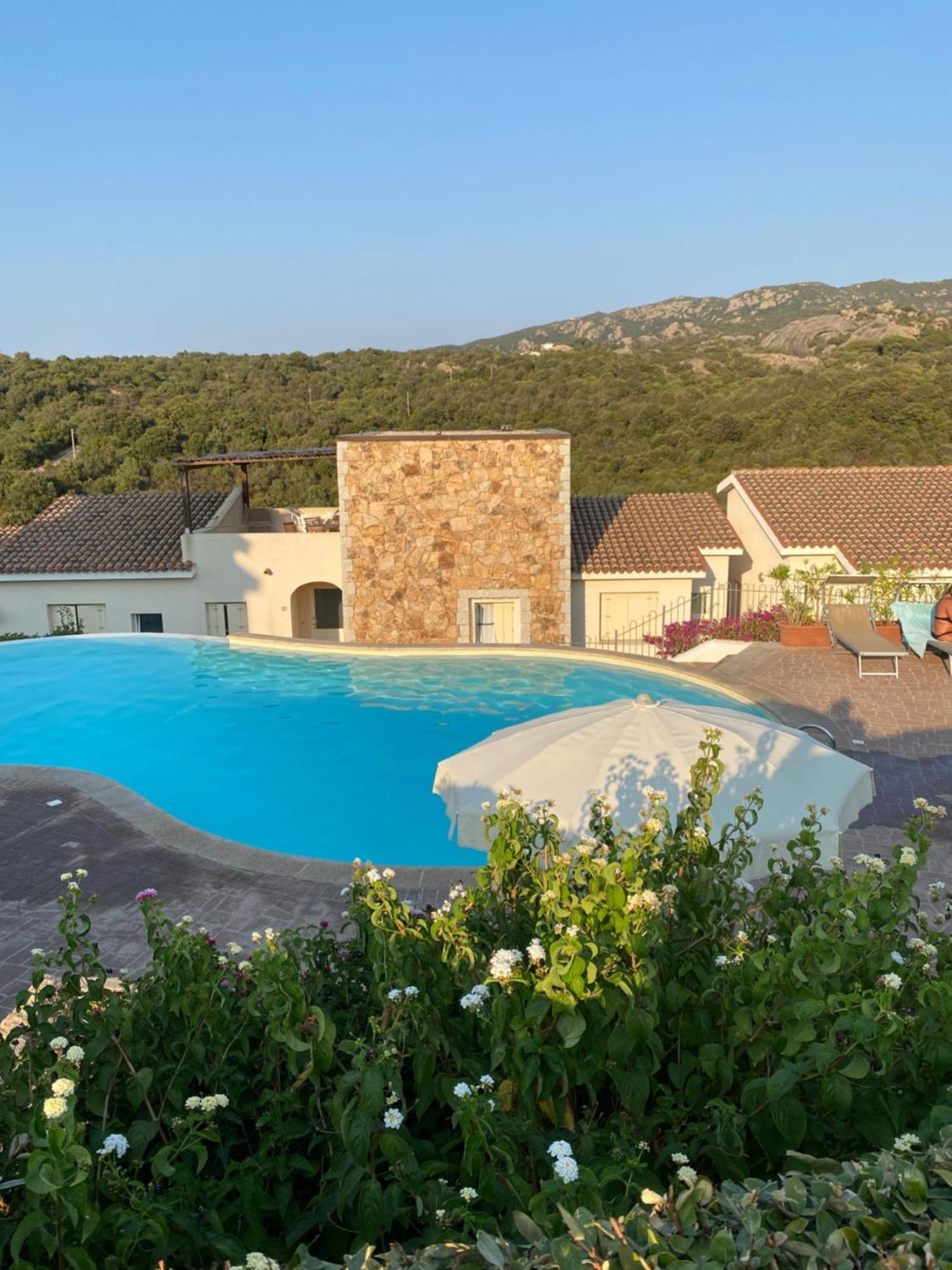 Casa Stella Residence Ea Bianca Baja Sardinia Eksteriør billede